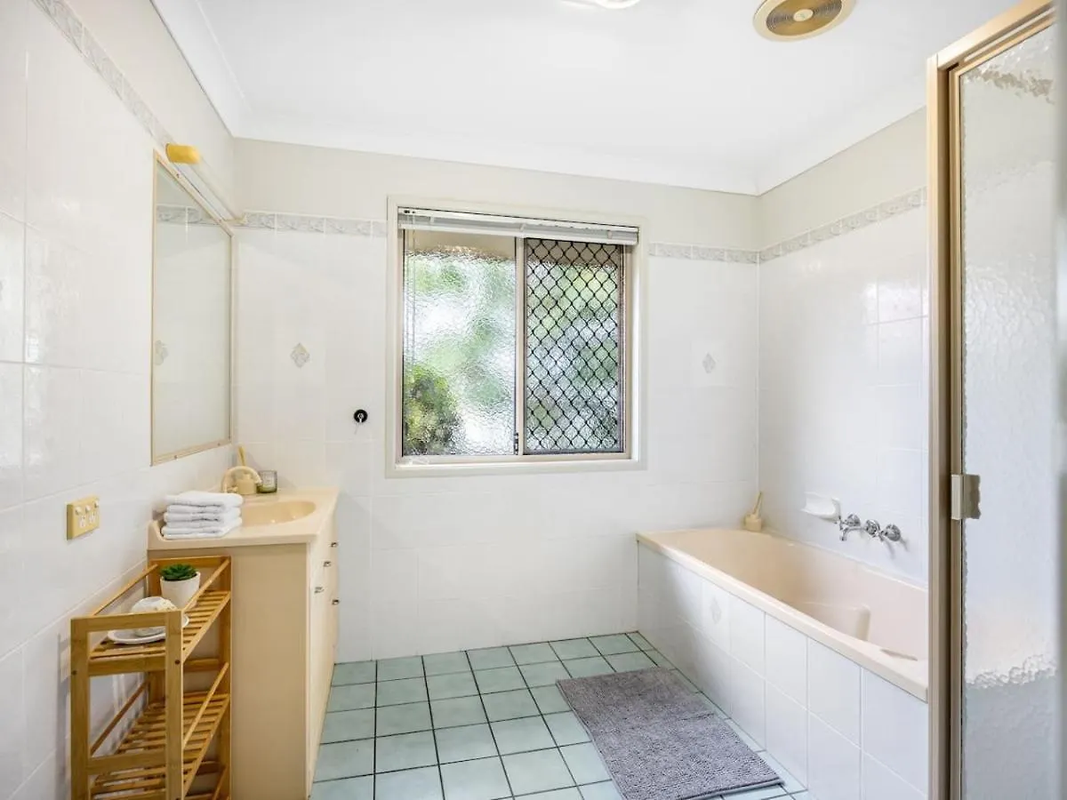 Carindale Family Home/Close To Westfield & Highway Brisbane