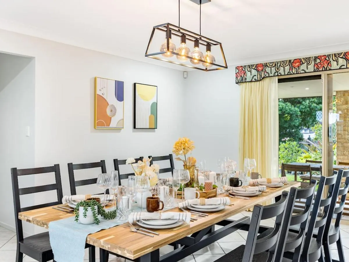 Carindale Family Home/Close To Westfield & Highway Brisbane