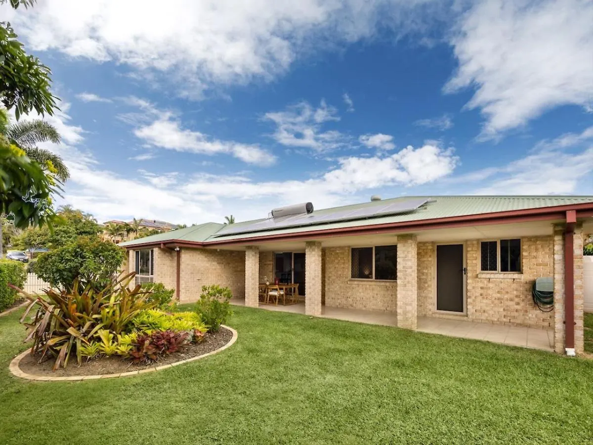 Carindale Family Home/Close To Westfield & Highway Brisbane 0*,  Avustralya
